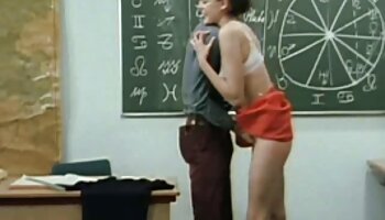 Ấn Độ damsel có vui vẻ với hai phim sex nhanh dương vật