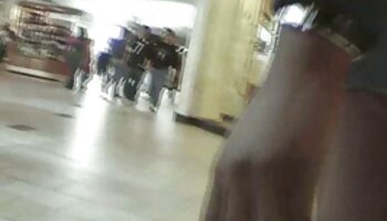 Tóc đỏ da nhợt nhạt được đóng đinh bởi sex nhanh khong che người bạn thân xoăn rám nắng của cô