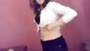 Người Pháp già cậu bé và thiếu niên xes nhanh 6 màu hồng đầu trong 3 chiều
