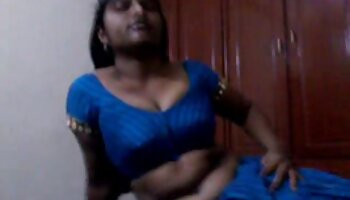 Bàn tay xoa bóp trục công việc có bôi trơn bởi naomi1 phim sex tốc độ cao